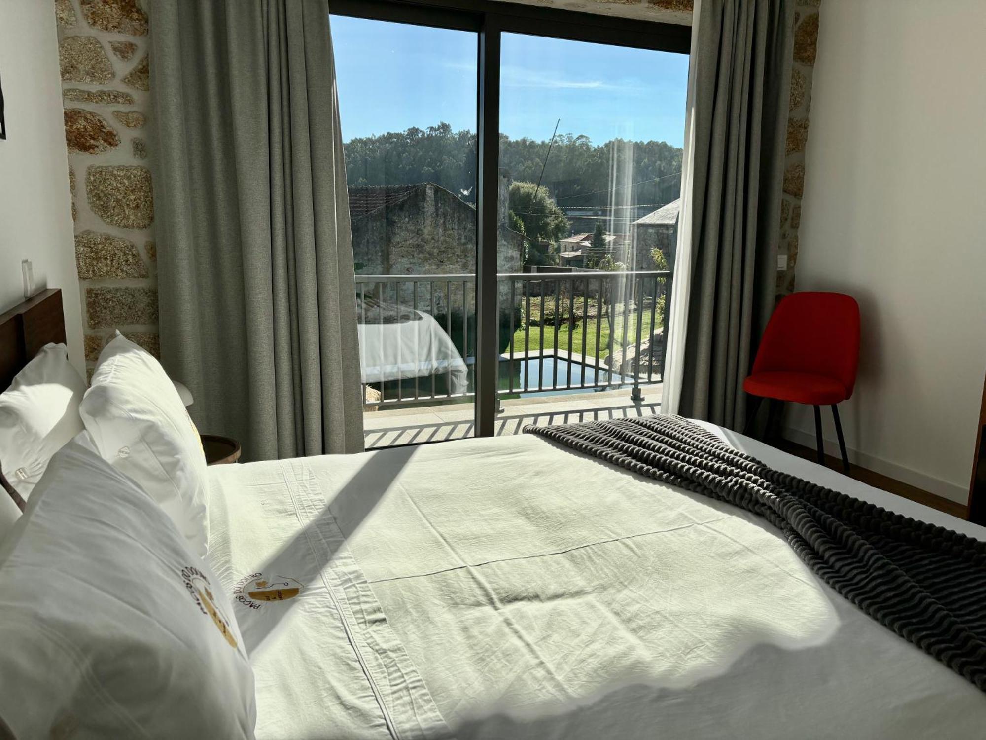 Pacos Do Douro, Chambre Privee Avec Piscine Romariz Экстерьер фото